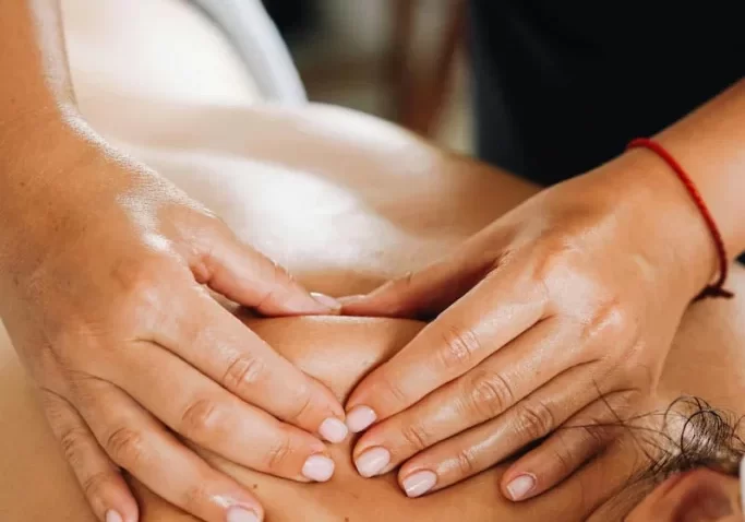 back massage-skin rolling-2